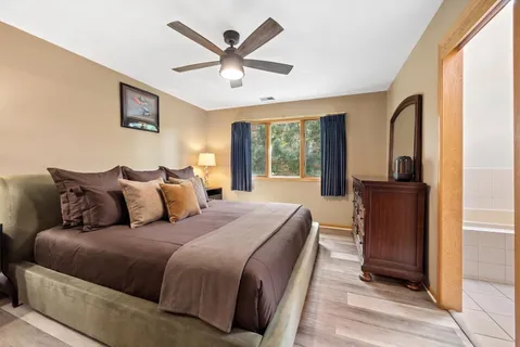 $899,000 | 11131 Dineff Road, Lemont, IL 60439