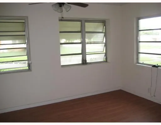 $395,000 | Pinewood, Miami, FL 33168