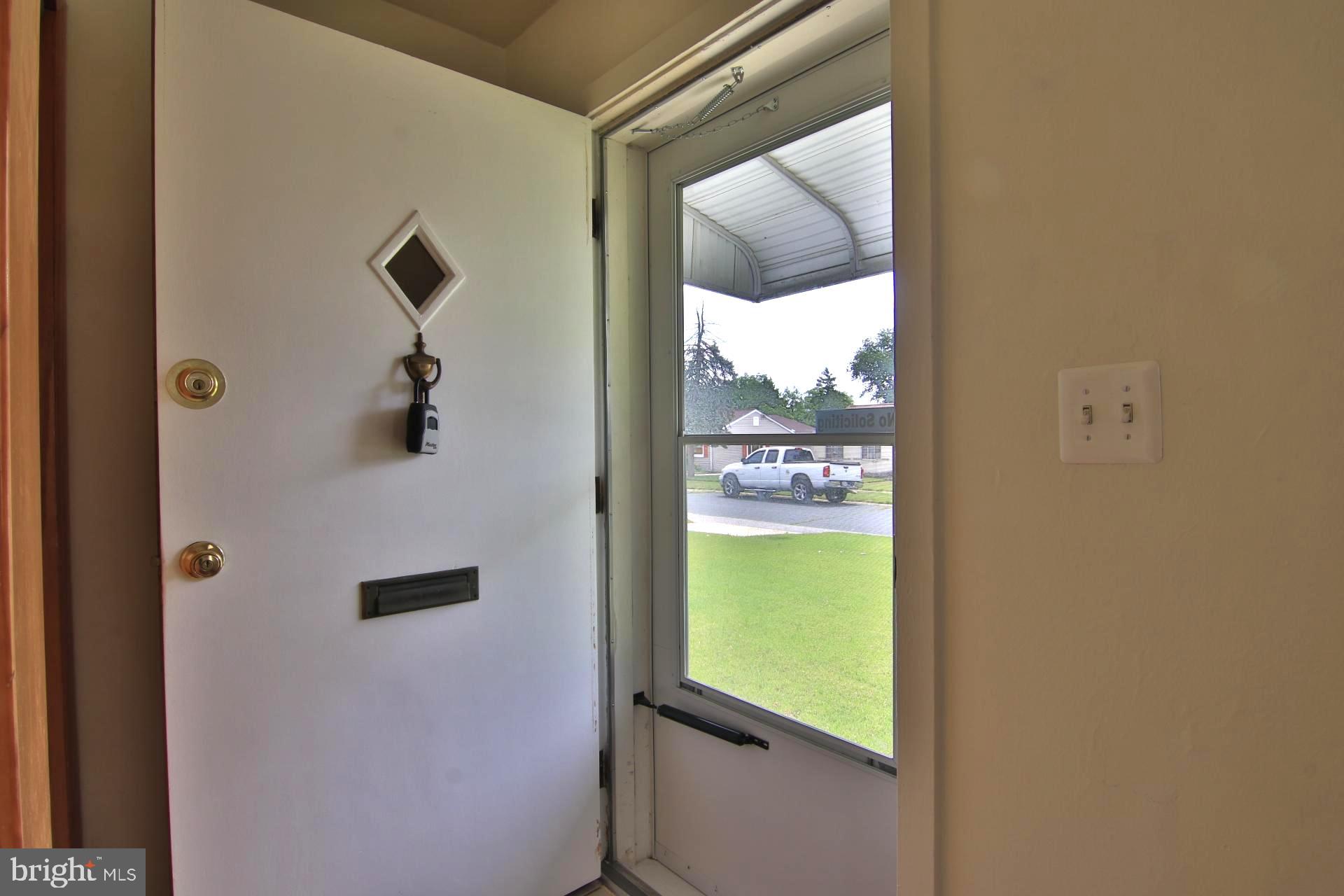 702 Cotter Road Glen Burnie, MD 21060 - Photo 2 of 24