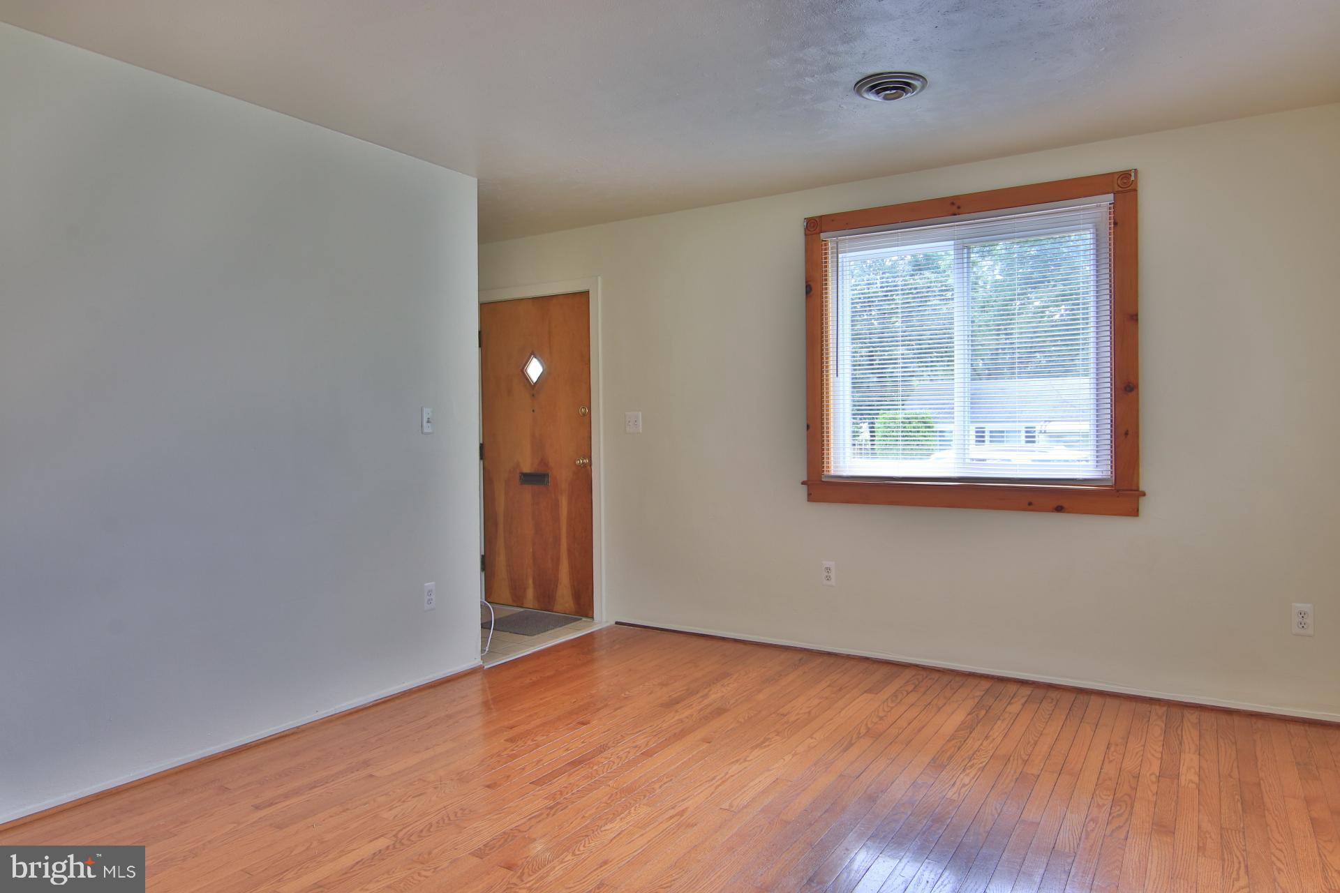 702 Cotter Road Glen Burnie, MD 21060 - Photo 6 of 24