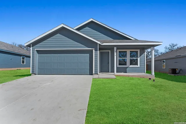 $275,000 | 114 Ellendale Place, Fredericksburg, TX 78624