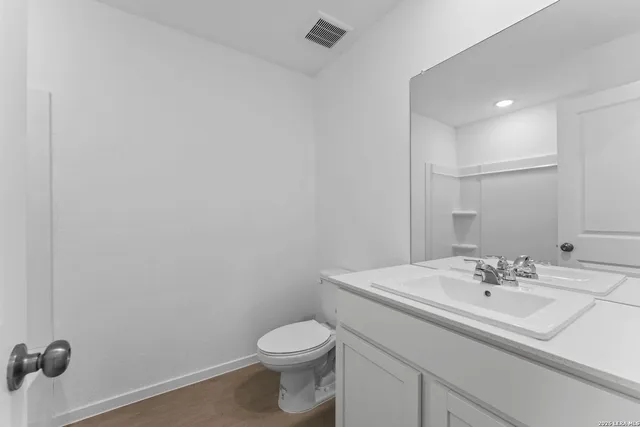 $275,000 | 114 Ellendale Place, Fredericksburg, TX 78624