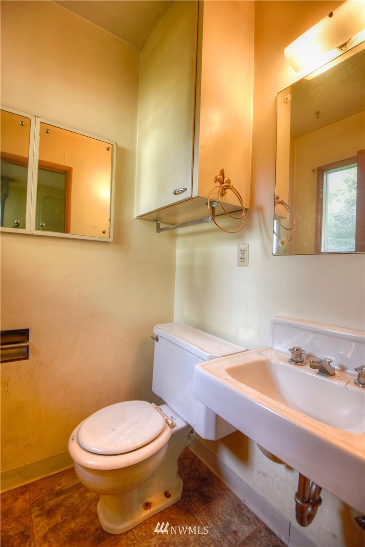 7340 Littlerock Road Southwest Olympia, WA 98512 - Photo 8 of 22 Gallery Image 8