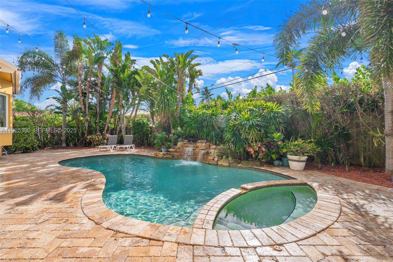 3406 Leigh Road Pompano Beach, FL 33062 - Photo 35 of 49 a view of a backyard