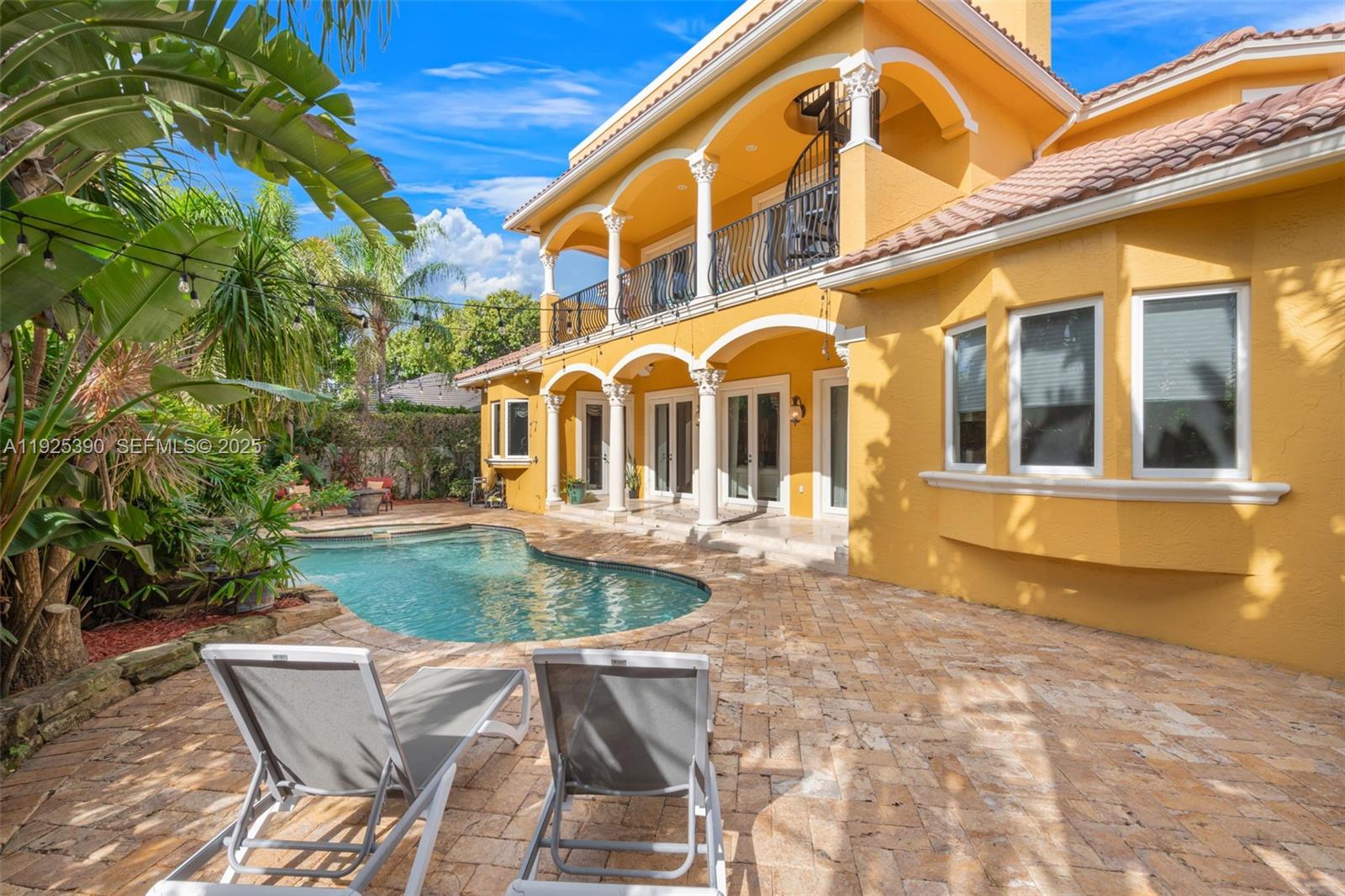 3406 Leigh Road Pompano Beach, FL 33062 - Photo 4 of 49 a view of a house with backyard and sitting area