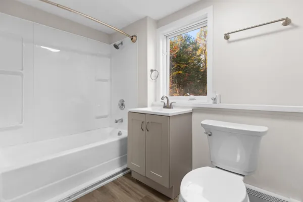 $479,000 | 447 Highway 104, Meredith, NH 03253