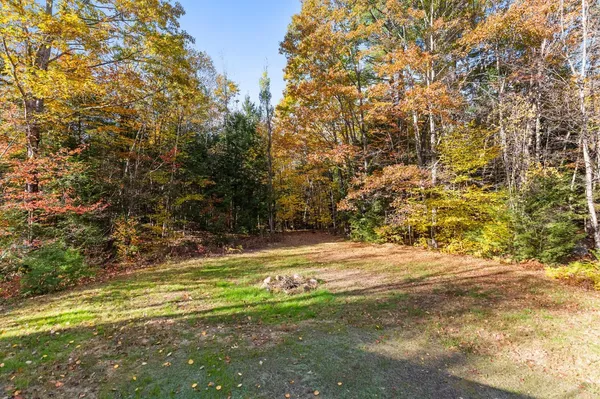 $479,000 | 447 Highway 104, Meredith, NH 03253