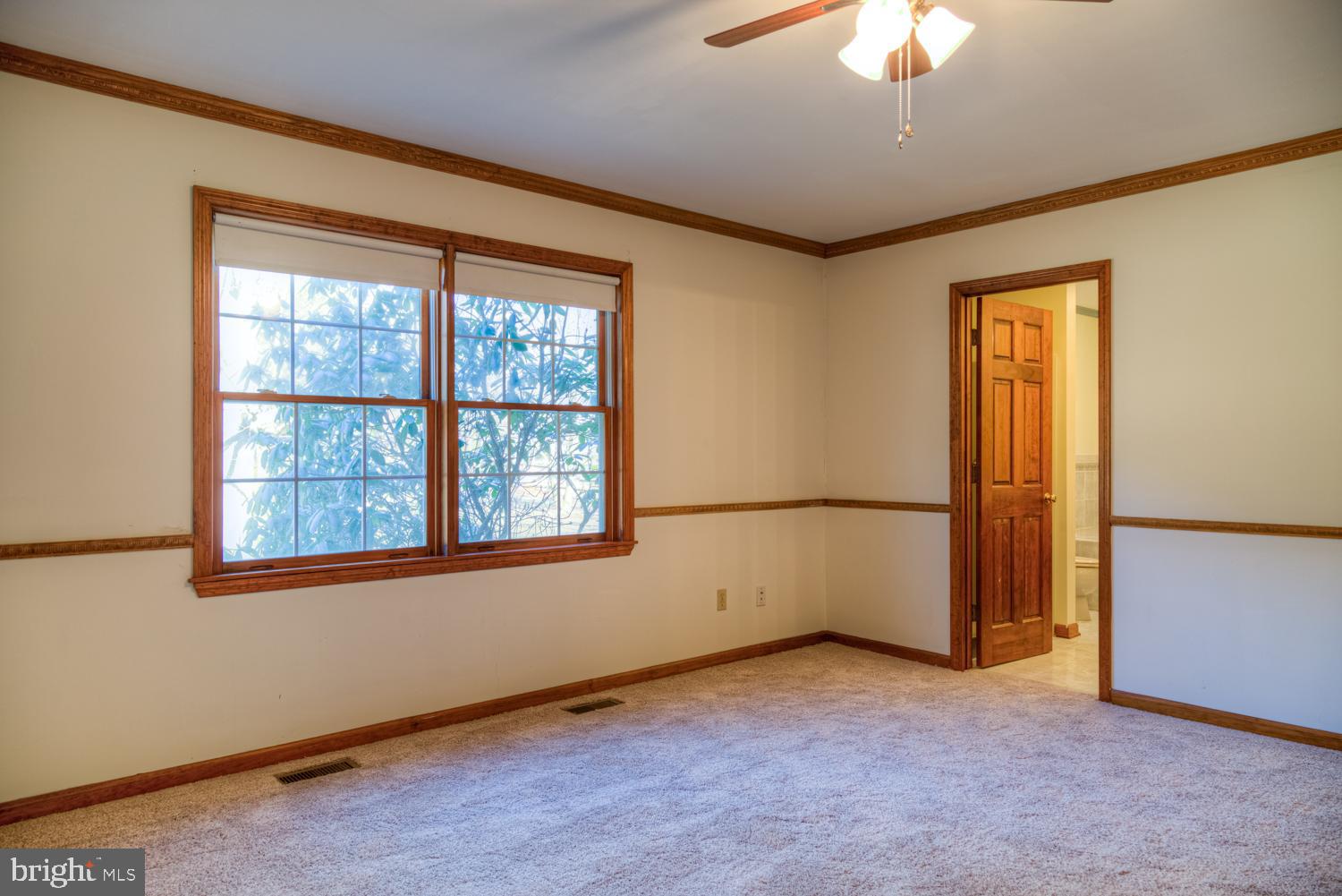 47 Hunt Valley Loop Elkton, MD 21921 - Photo 14 of 35