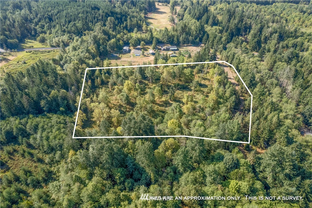 321 Hansen Road Toutle, WA 98649 - Photo 3 of 27 a view of a balcony