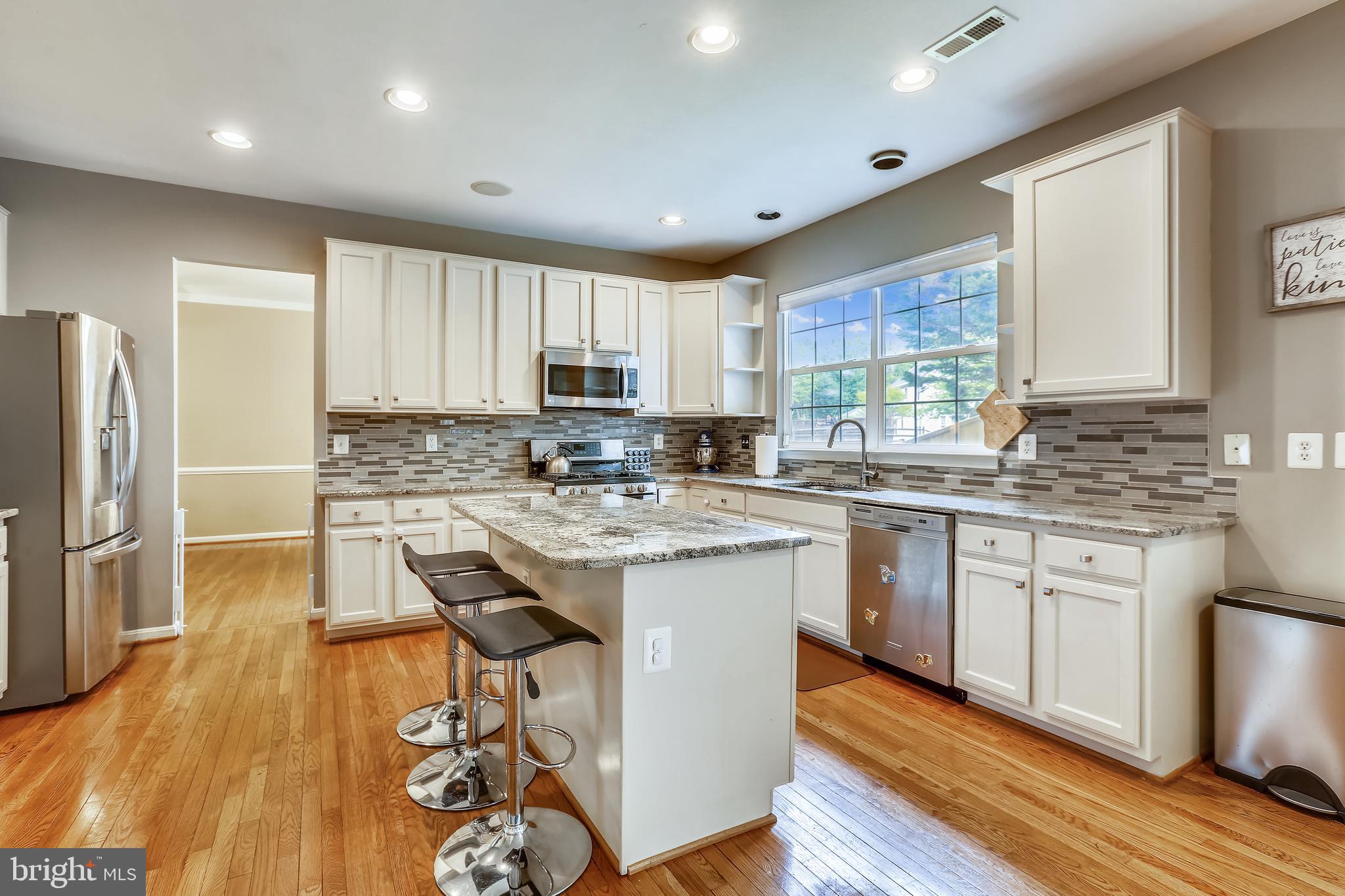 13112 Limetree Road Silver Spring, MD 20904 - Photo 16 of 76 Gourmet Kitchen