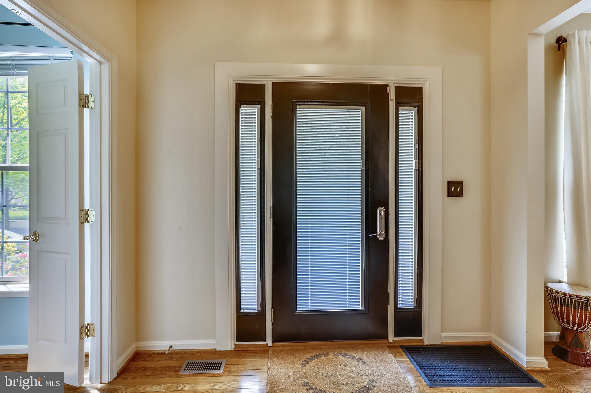 13112 Limetree Road Silver Spring, MD 20904 - Photo 4 of 76 Foyer