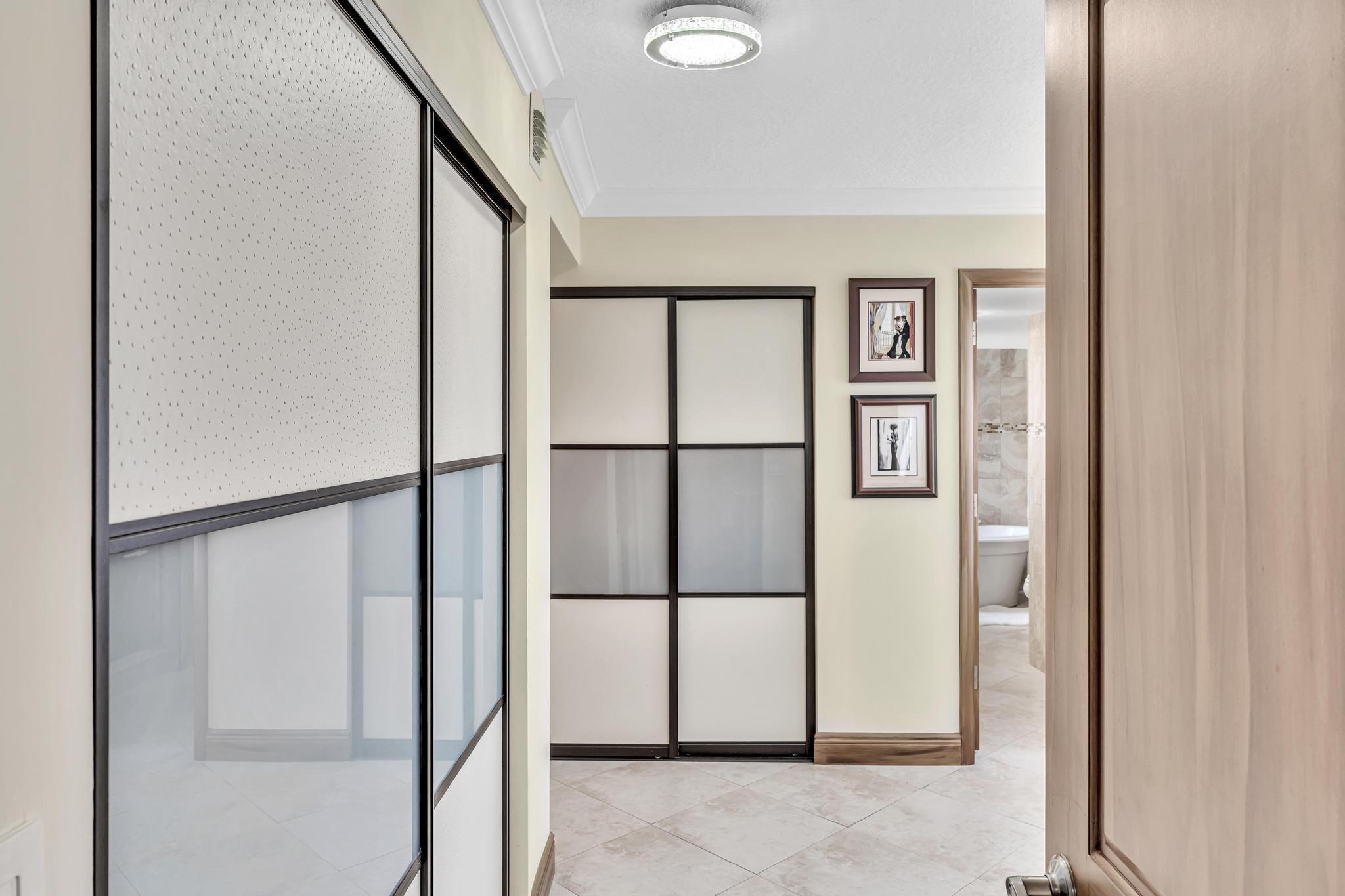 5650 Camino Del Sol, Unit 207 Boca Raton, FL 33433 - Photo 16 of 47 DSC00261