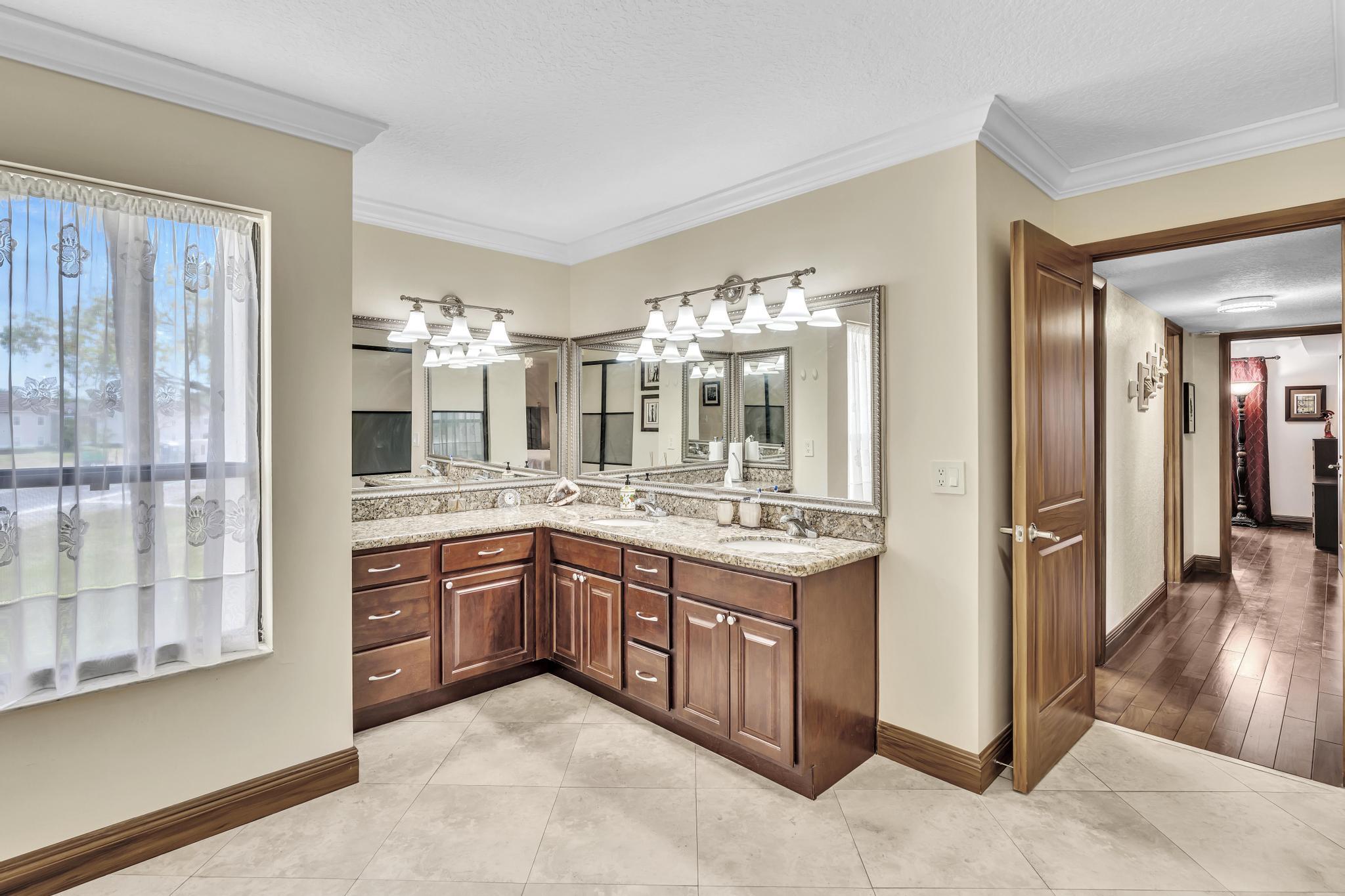 5650 Camino Del Sol, Unit 207 Boca Raton, FL 33433 - Photo 18 of 47 DSC00276