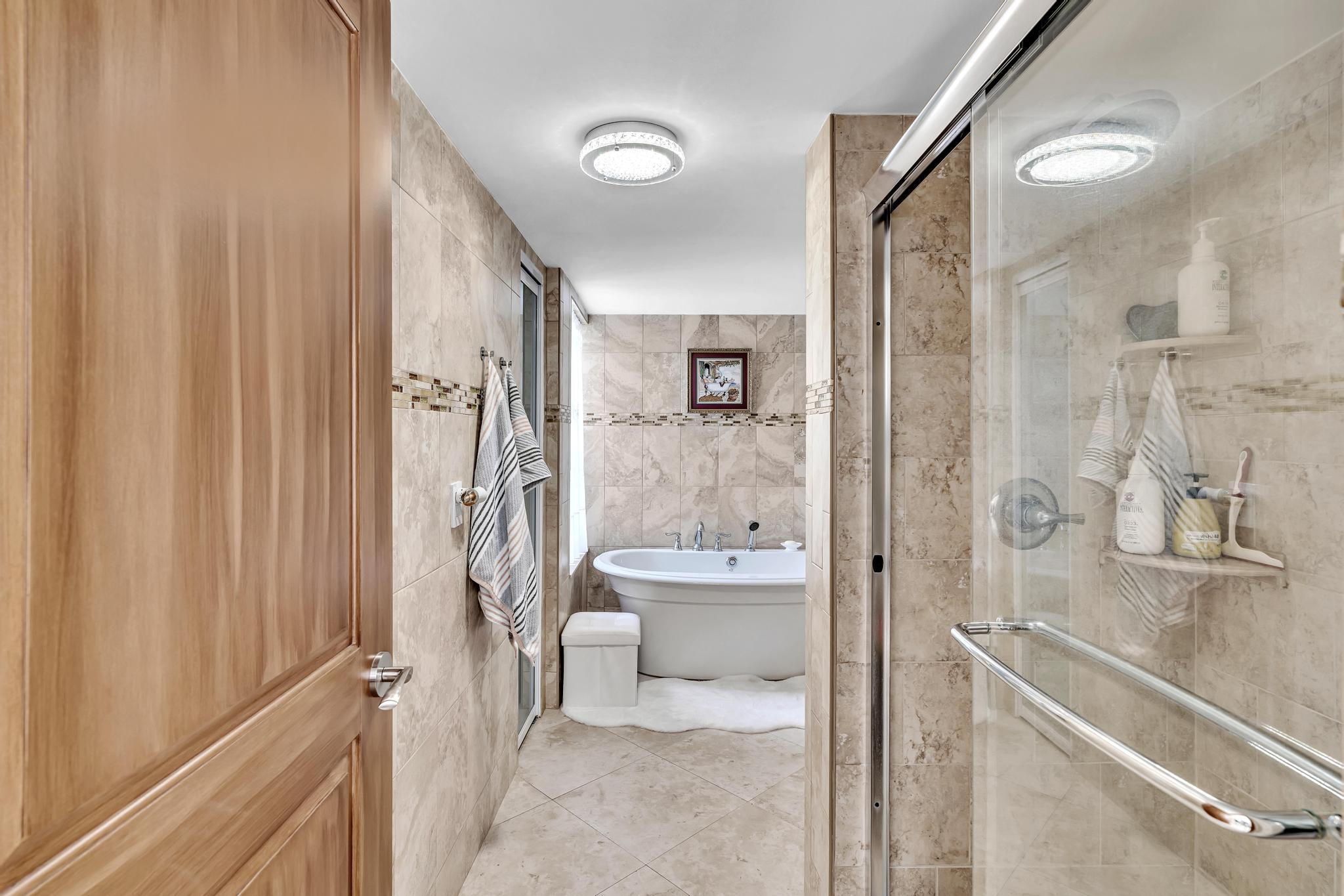 5650 Camino Del Sol, Unit 207 Boca Raton, FL 33433 - Photo 19 of 47 DSC00281