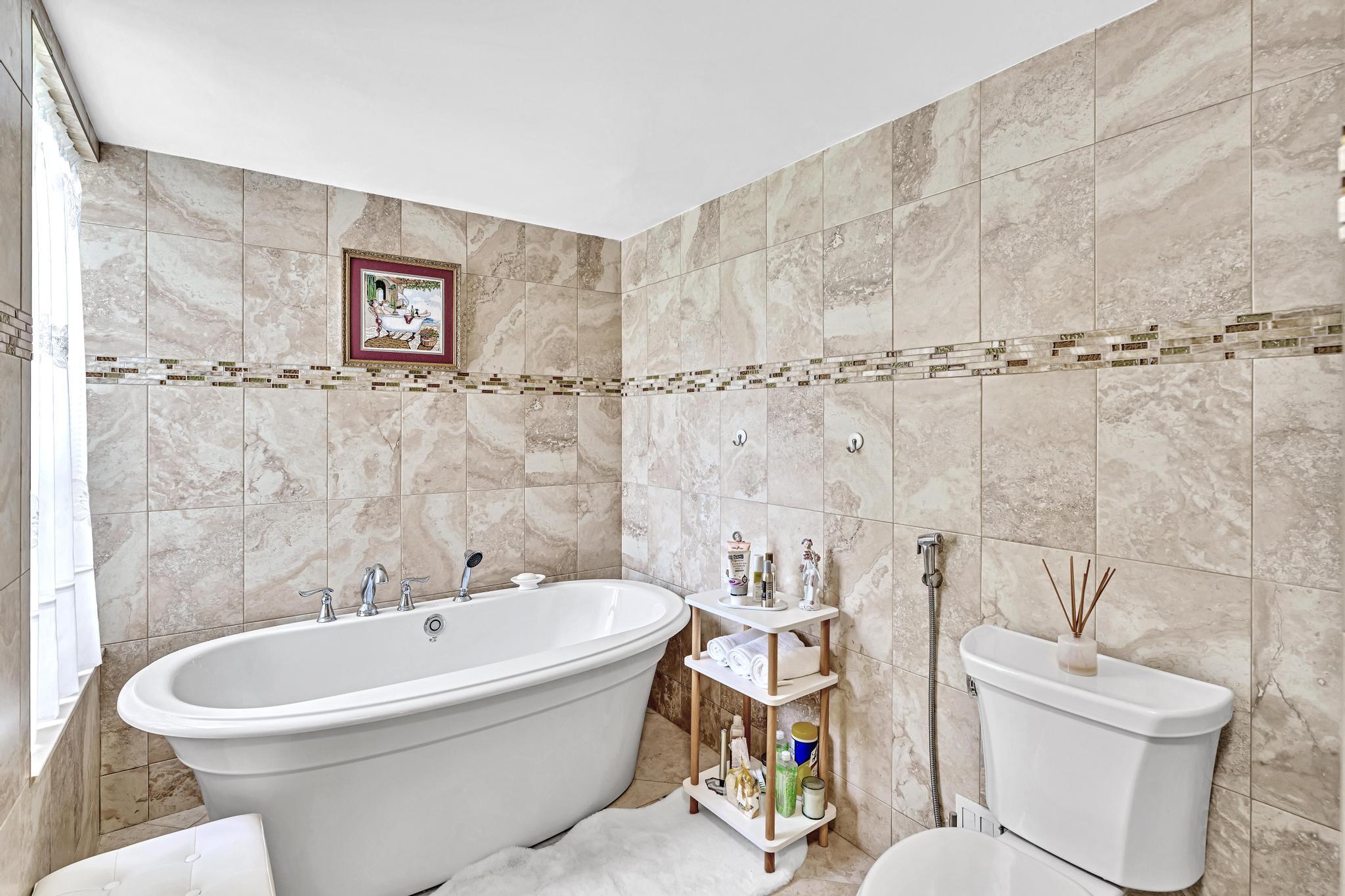 5650 Camino Del Sol, Unit 207 Boca Raton, FL 33433 - Photo 20 of 47 DSC00286