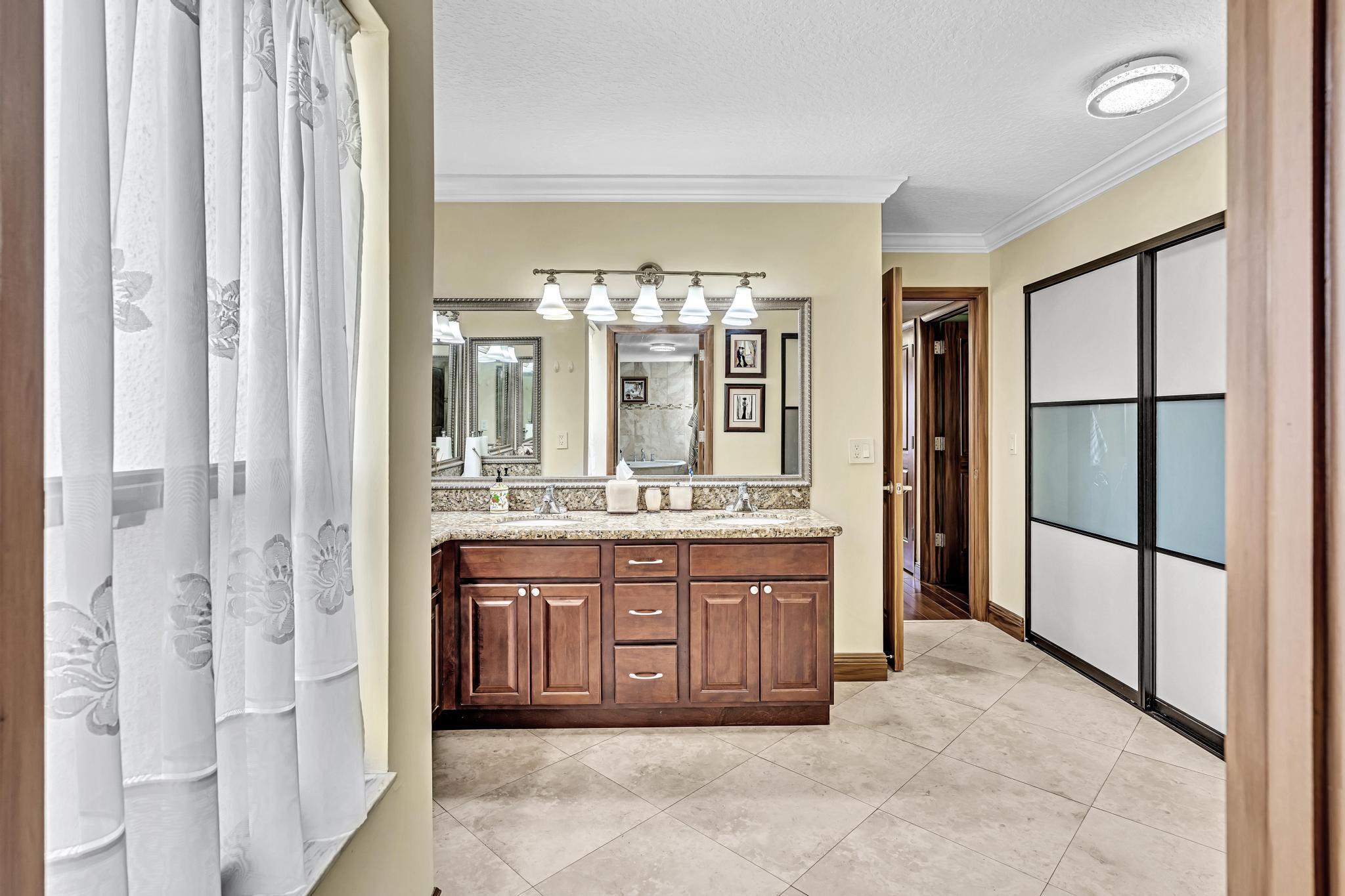 5650 Camino Del Sol, Unit 207 Boca Raton, FL 33433 - Photo 21 of 47 DSC00291