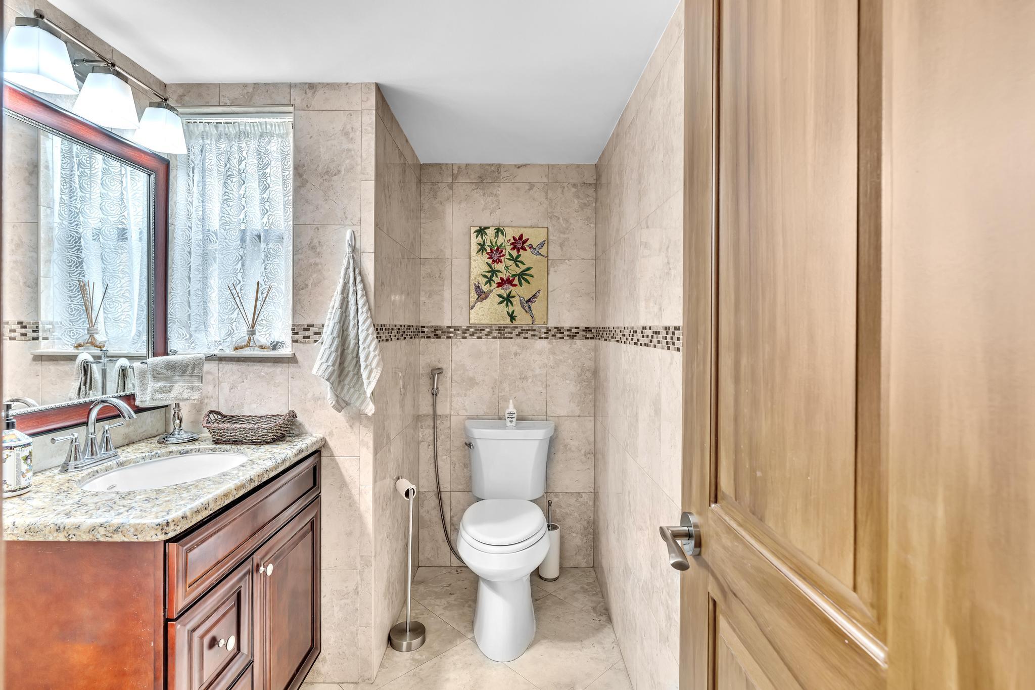 5650 Camino Del Sol, Unit 207 Boca Raton, FL 33433 - Photo 30 of 47 DSC00356