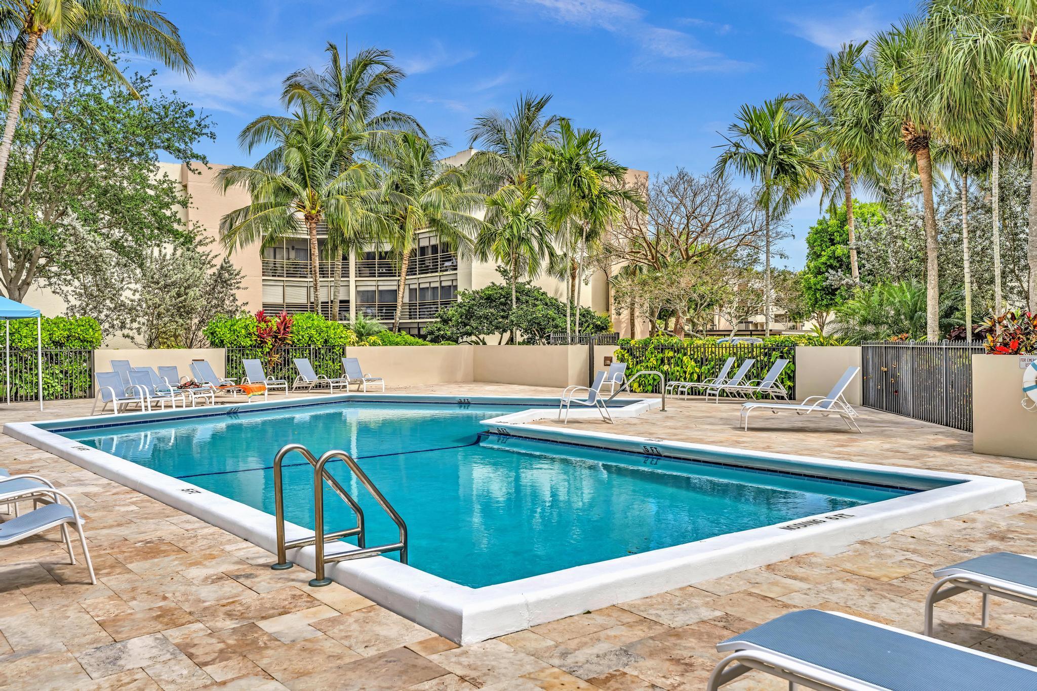 5650 Camino Del Sol, Unit 207 Boca Raton, FL 33433 - Photo 43 of 47 DSC00511