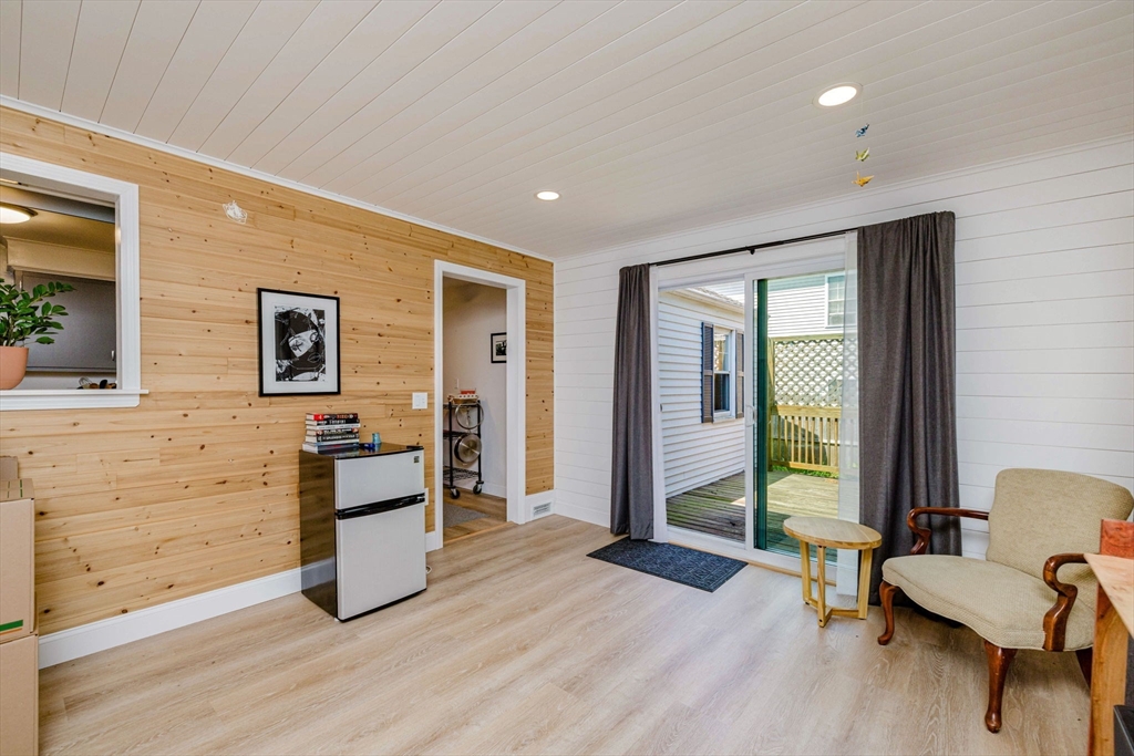 156 Harris Street Pawtucket, RI 02861 - Photo 23 of 41