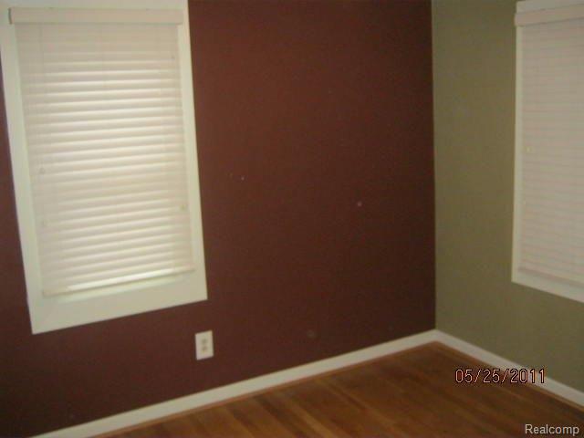 3843 Alida Avenue Rochester, MI 48309 - Photo 8 of 15 BEDROOM 1