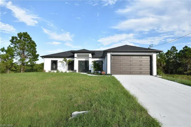 $309,000 | 349 Naples Avenue South, Lehigh Acres, FL 33974