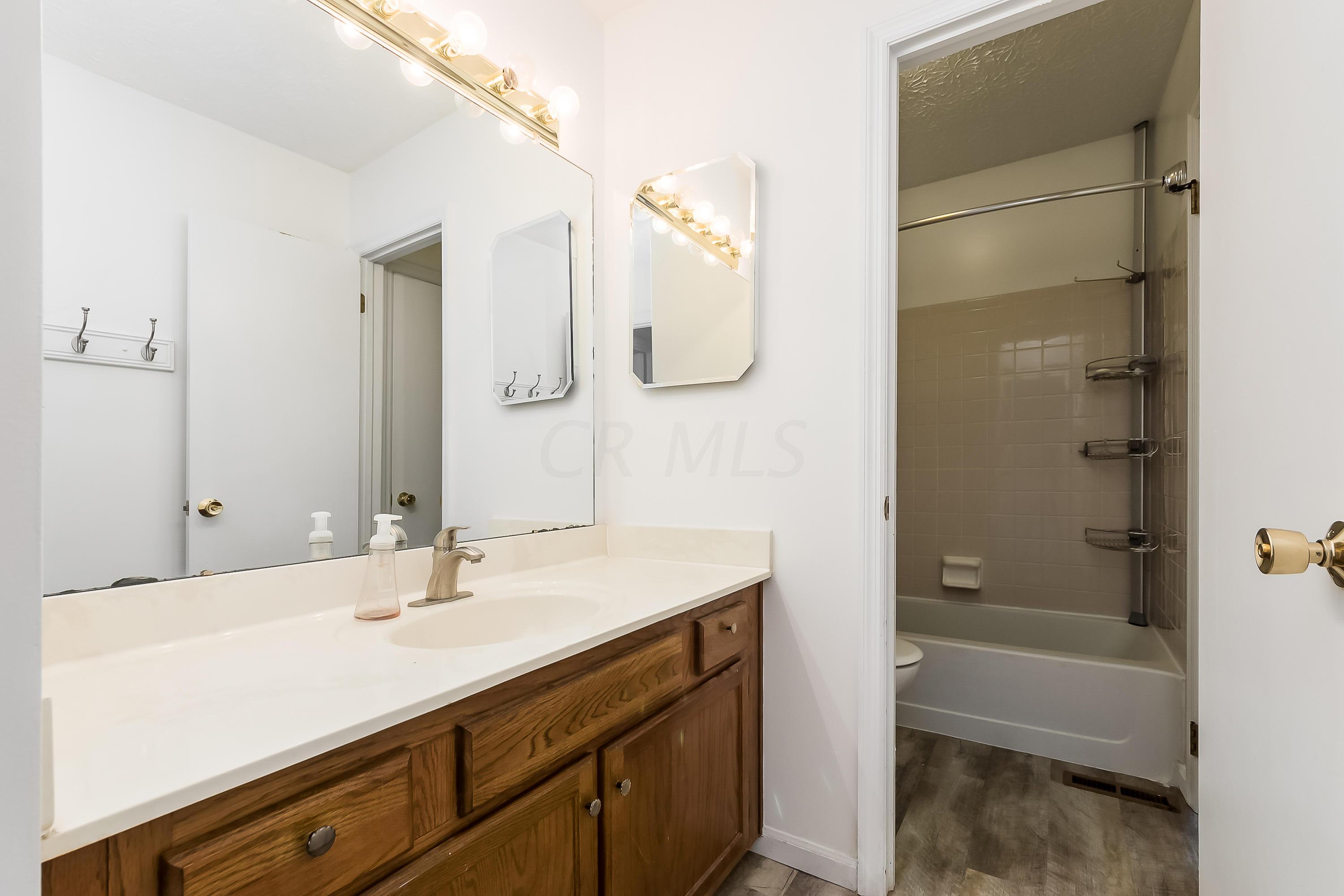5266 Timberline Road, Unit 129 Columbus, OH 43220 - Photo 18 of 33
