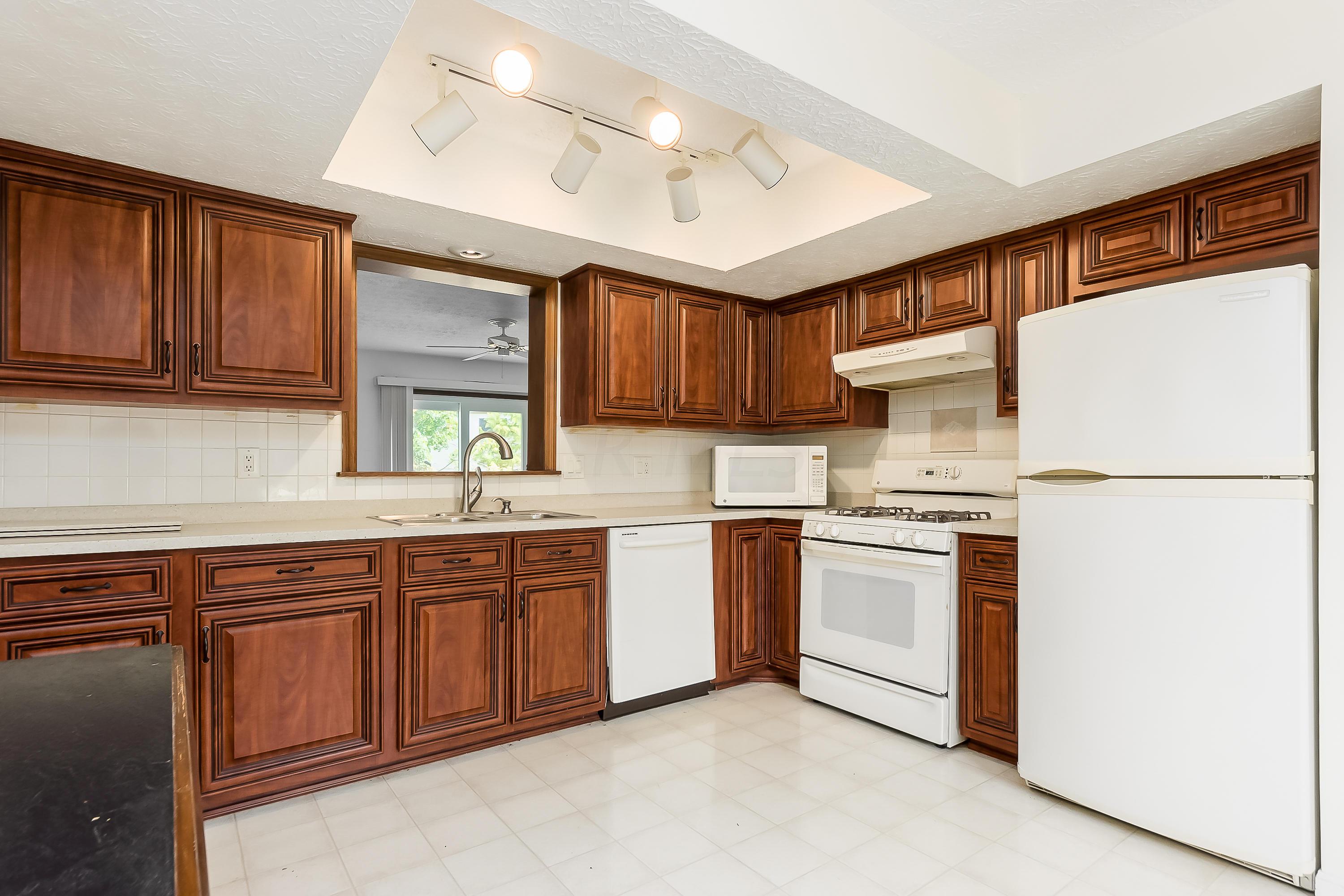 5266 Timberline Road, Unit 129 Columbus, OH 43220 - Photo 8 of 33
