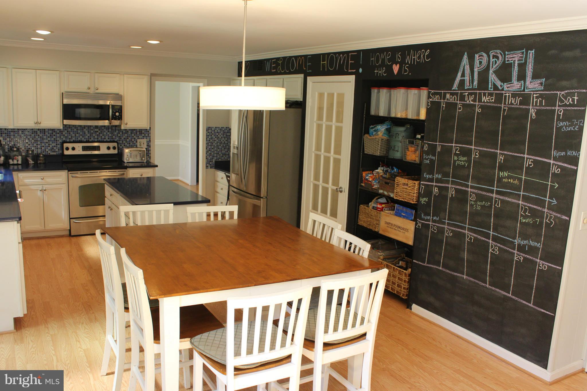 109 Peyton Road Sterling, VA 20165 - Photo 5 of 30 Kitchen