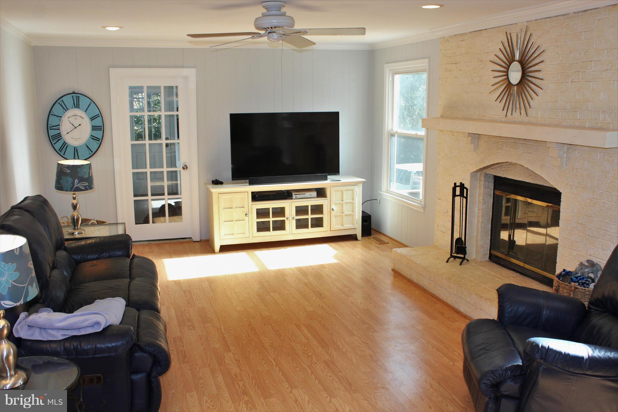 109 Peyton Road Sterling, VA 20165 - Photo 10 of 30 Cozy up to the wood burning fireplace