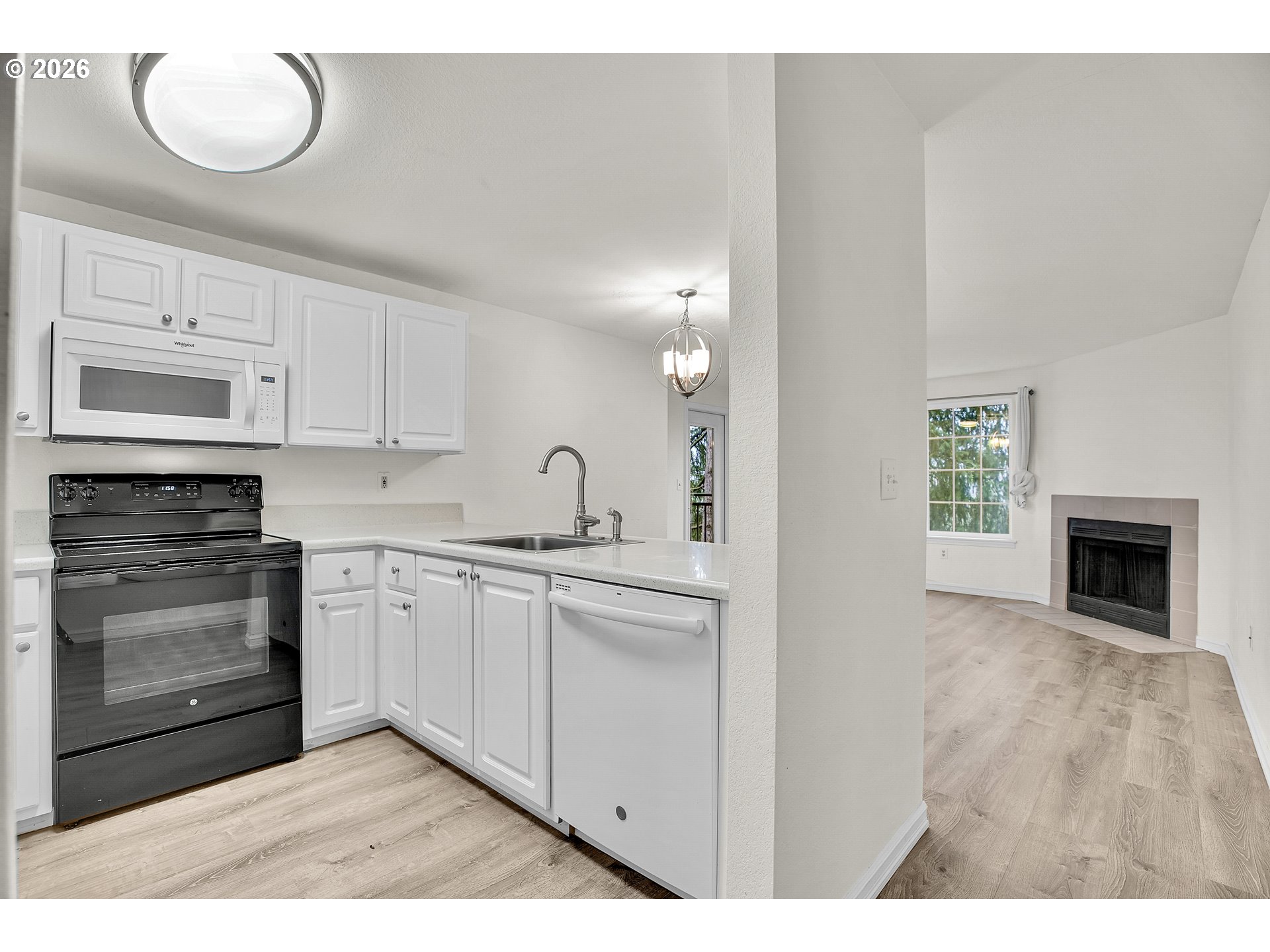 17602 Northwest Springville Road, Unit C9 Portland, OR 97229 - Photo 12 of 48