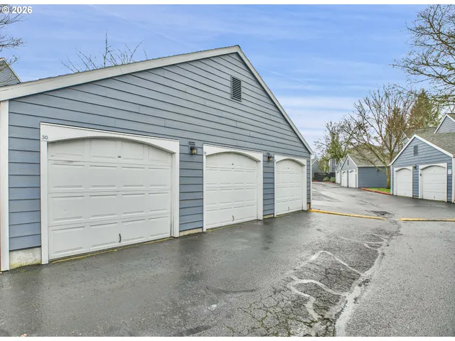 $264,900 | 17602 Northwest Springville Road, Unit C9, Portland, OR 97229