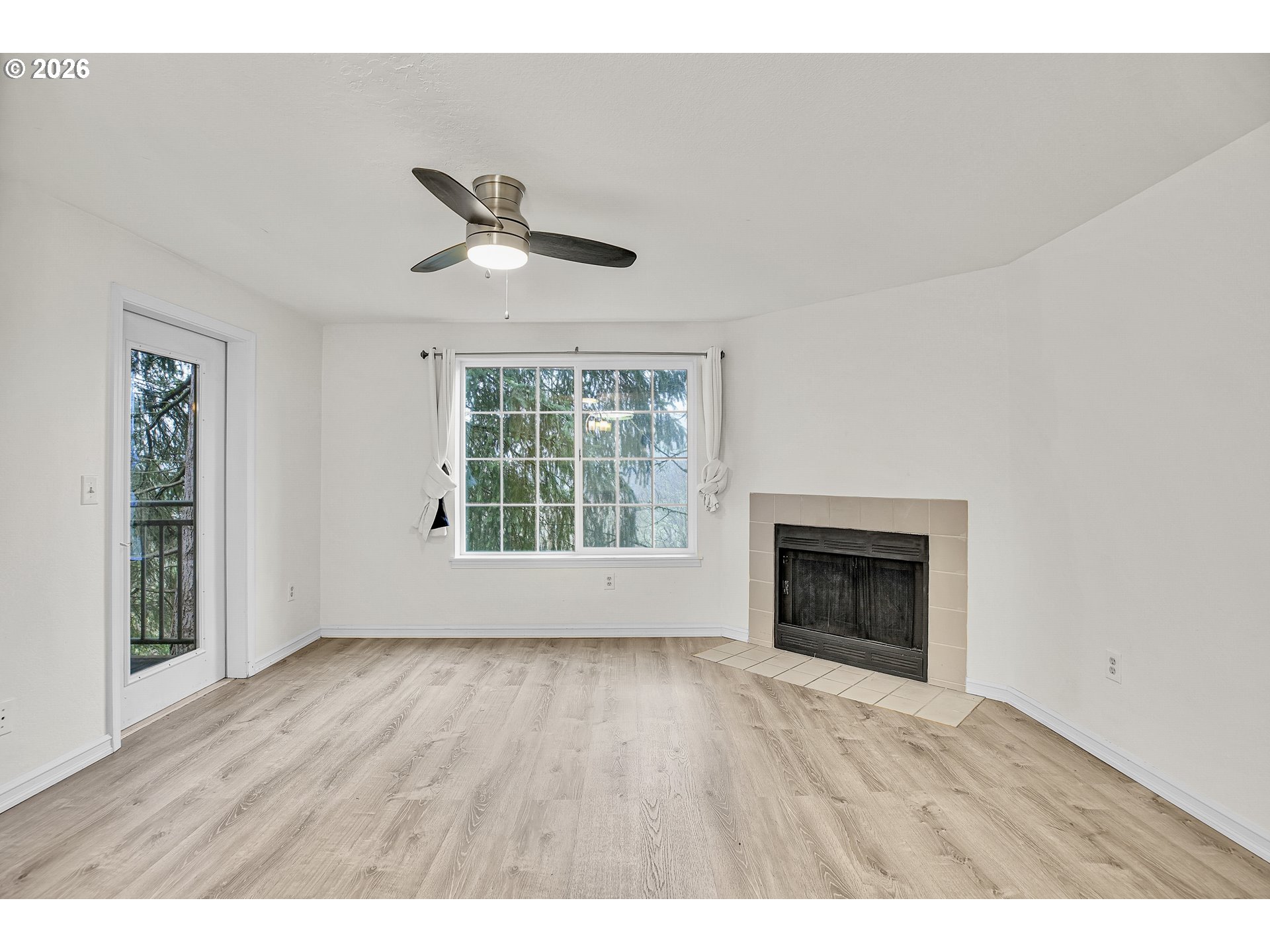 17602 Northwest Springville Road, Unit C9 Portland, OR 97229 - Photo 7 of 48