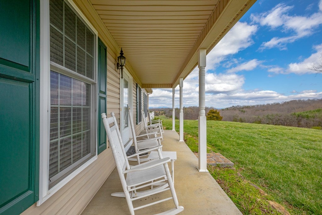 3727 Hodge Hollow Road Pulaski, VA 24301 - Photo 9 of 75 Gallery Image 9