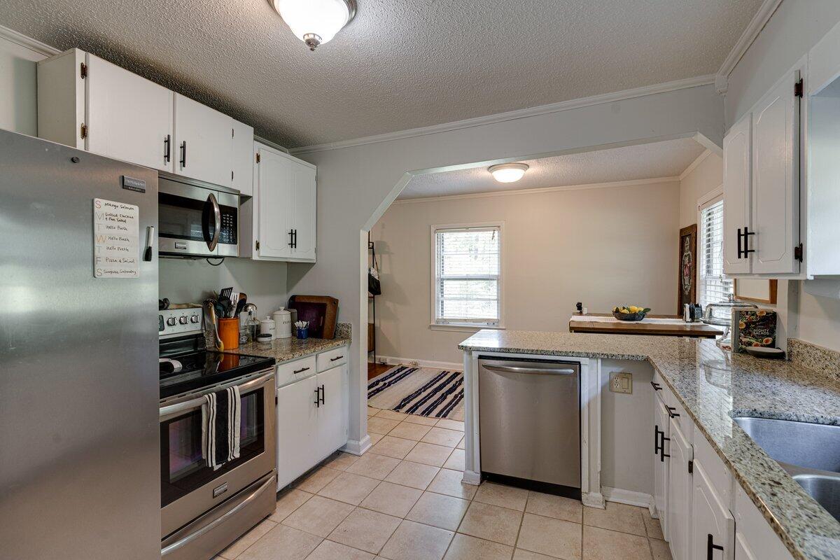 6110 Champion Road Chattanooga, TN 37416 - Photo 11 of 28 6110 Champion Rd-13