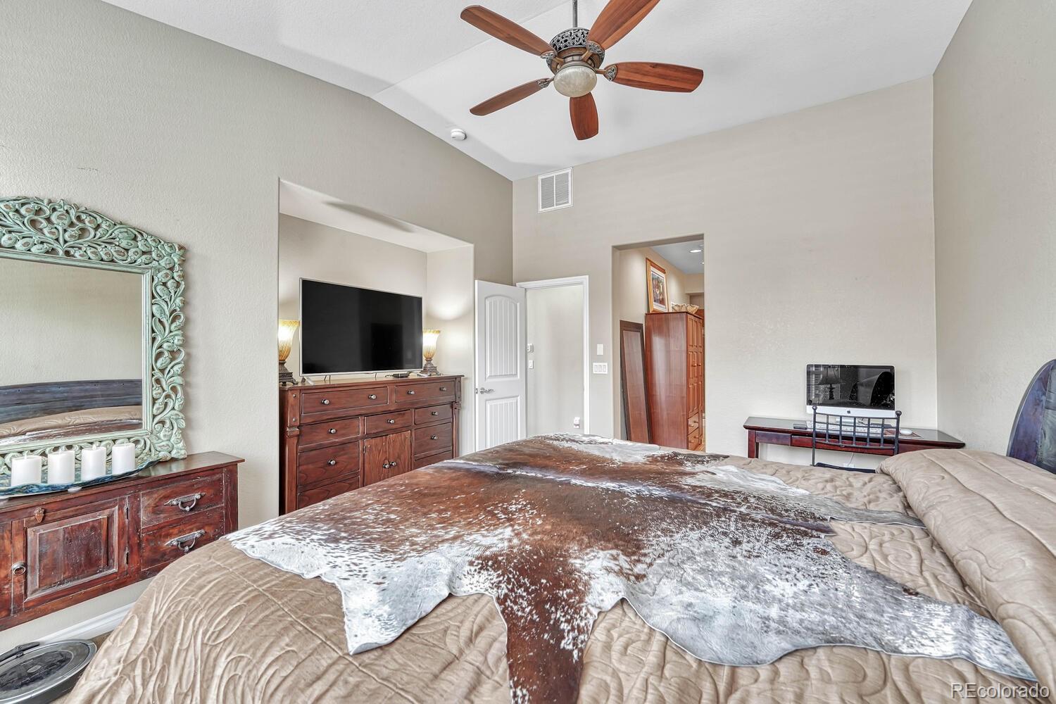 9204 Viaggio Way Highlands Ranch, CO 80126 - Photo 16 of 40 Gallery Image 16