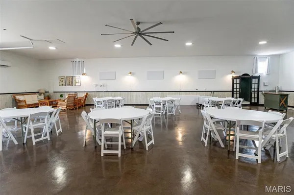 $250,000 | 15906 Private Road 470, Vichy, MO 65580