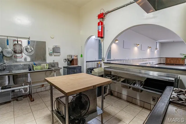 $250,000 | 15906 Private Road 470, Vichy, MO 65580