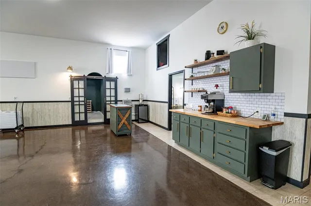 $250,000 | 15906 Private Road 470, Vichy, MO 65580