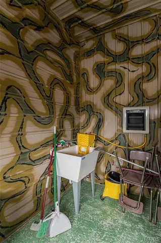 $250,000 | 15906 Private Road 470, Vichy, MO 65580