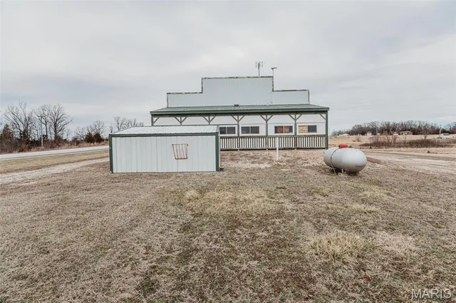 $250,000 | 15906 Private Road 470, Vichy, MO 65580