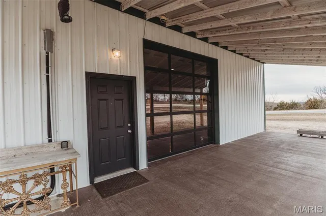 $250,000 | 15906 Private Road 470, Vichy, MO 65580