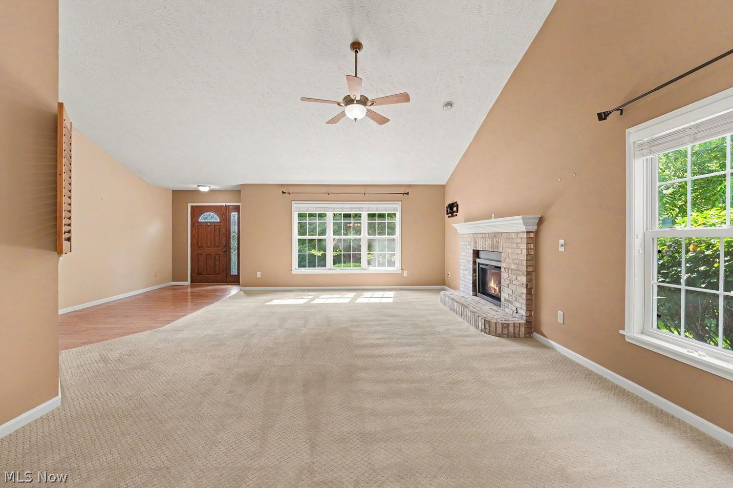 2044 Haines Road Madison, OH 44057 - Photo 4 of 24 Great Room