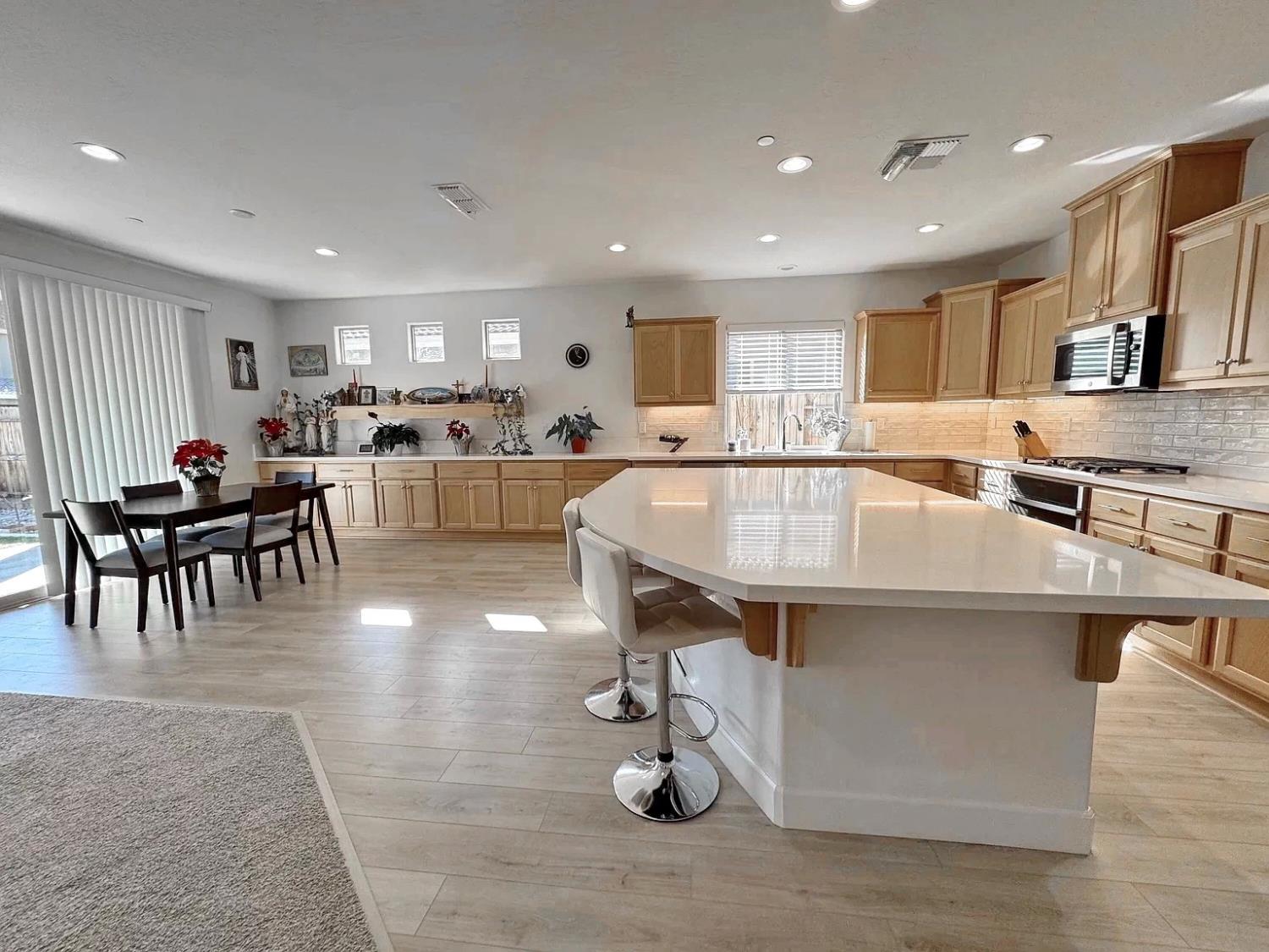 1405 West Tyler Court Visalia, CA 93291 - Photo 5 of 28 a kitchen with counter top space