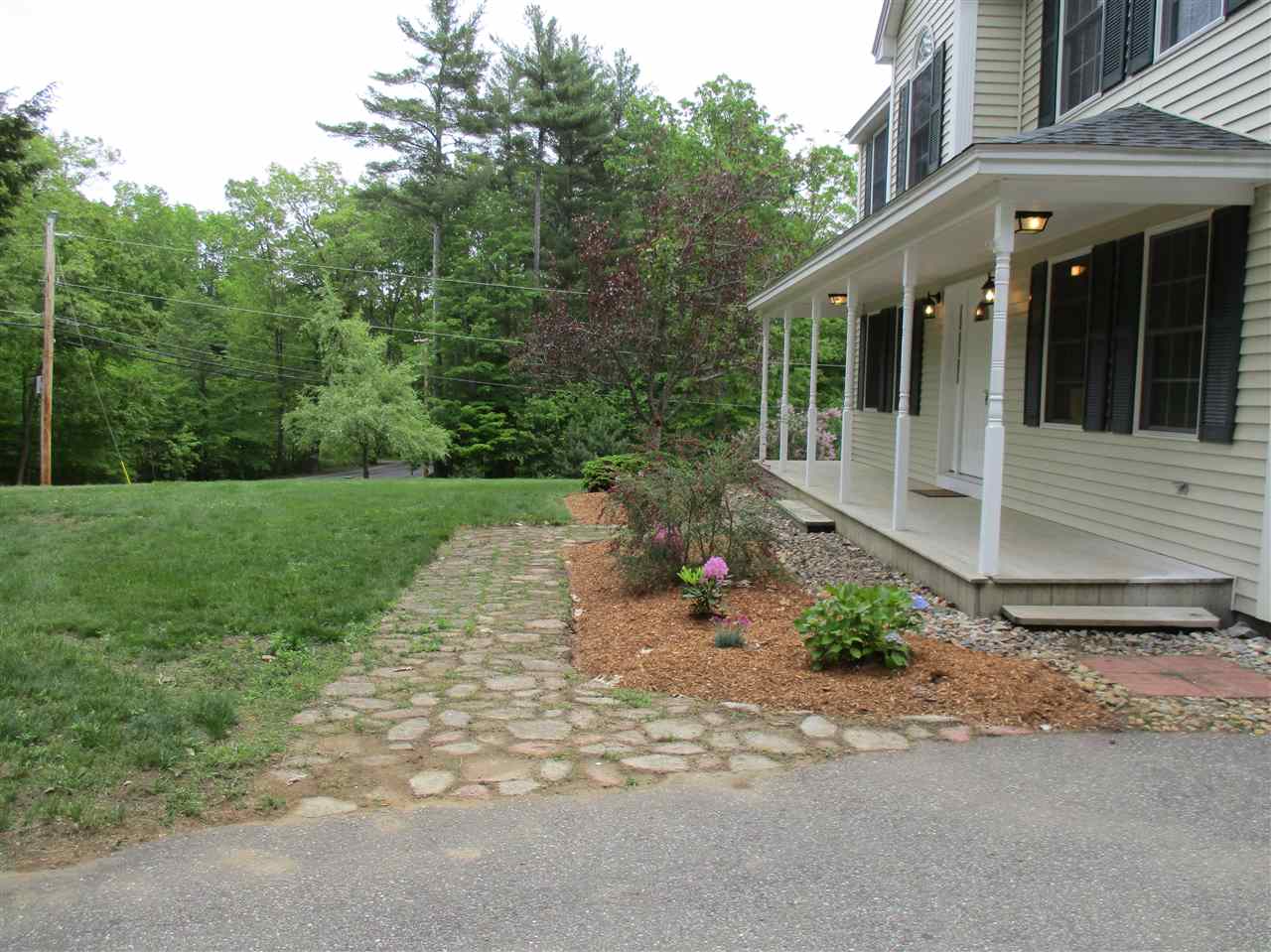 56 N Road Kingston, NH 03848 - Photo 4 of 32