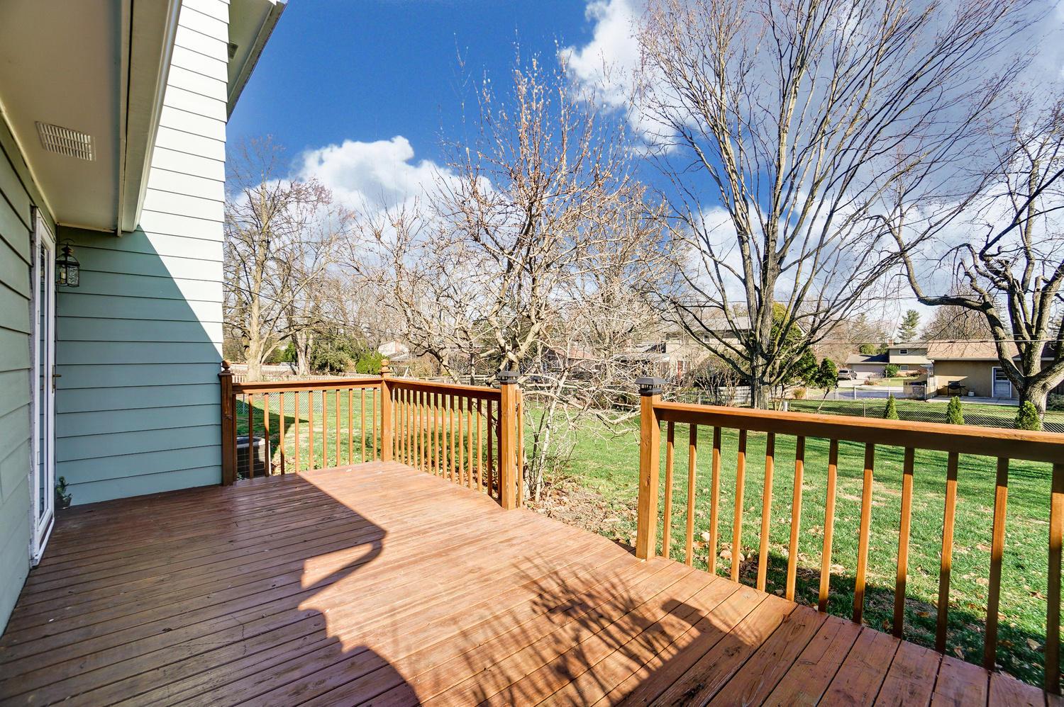 5658 Linworth Road Columbus, OH 43235 - Photo 4 of 54 Gallery Image 4