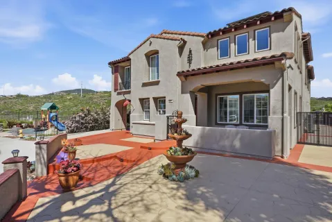 $1,895,000 | 2661 Shadowbrook Way, San Marcos, CA 92078