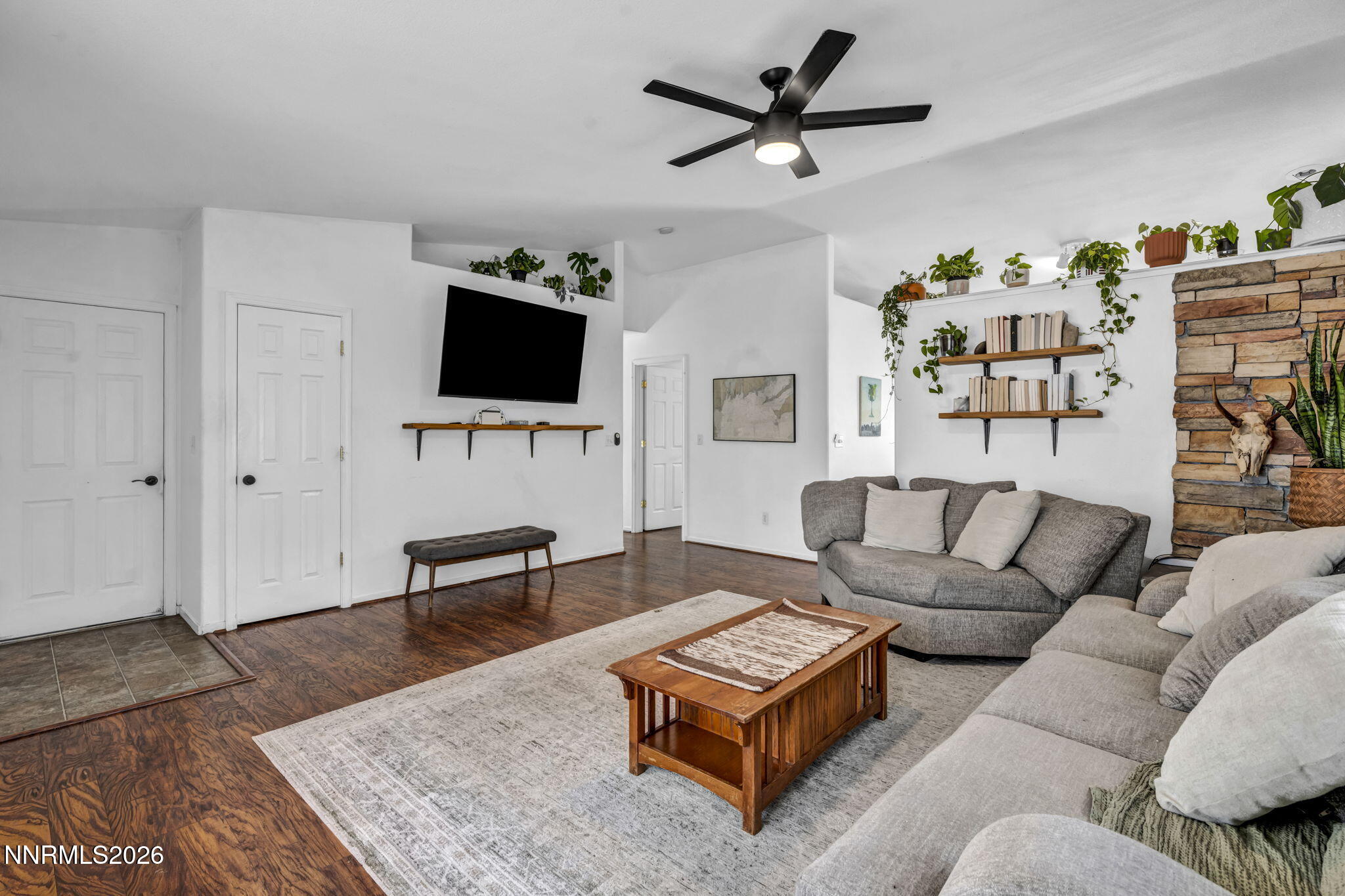 18230 Silverleaf Court Reno, NV 89508 - Photo 13 of 38 s27 - Copy