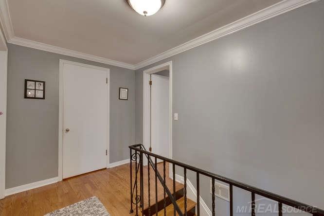 1376 Harvard Road Grosse Pointe Park, MI 48230 - Photo 14 of 32