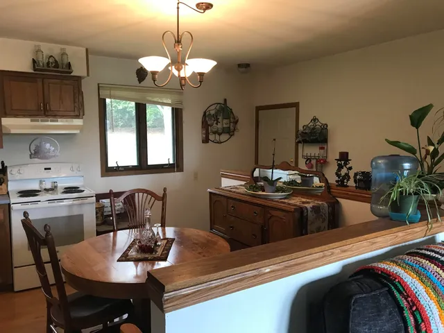 $1,850 | 985 Lum Avenue, Waterloo, WI 53594