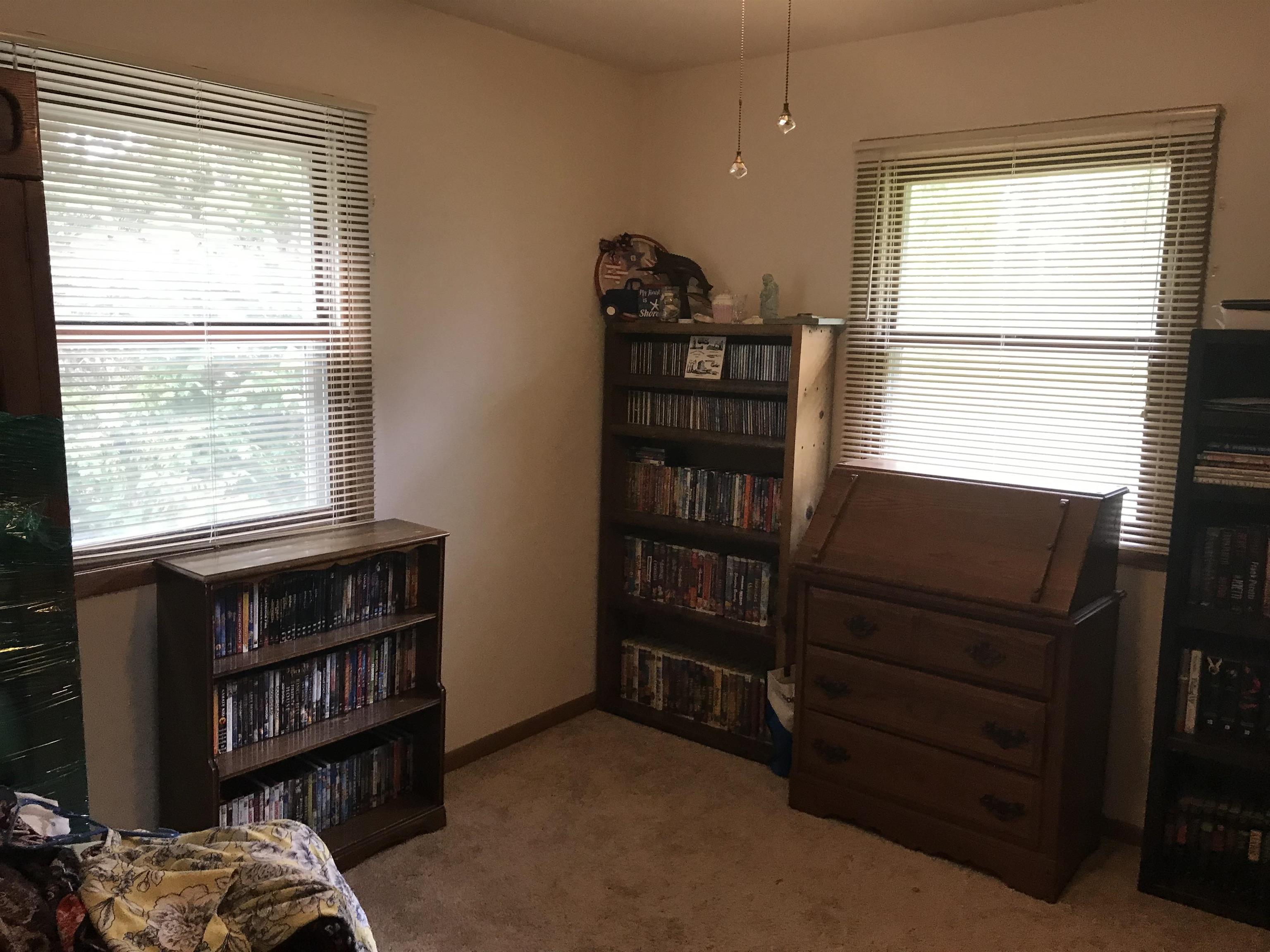 985 Lum Avenue Waterloo, WI 53594 - Photo 6 of 8